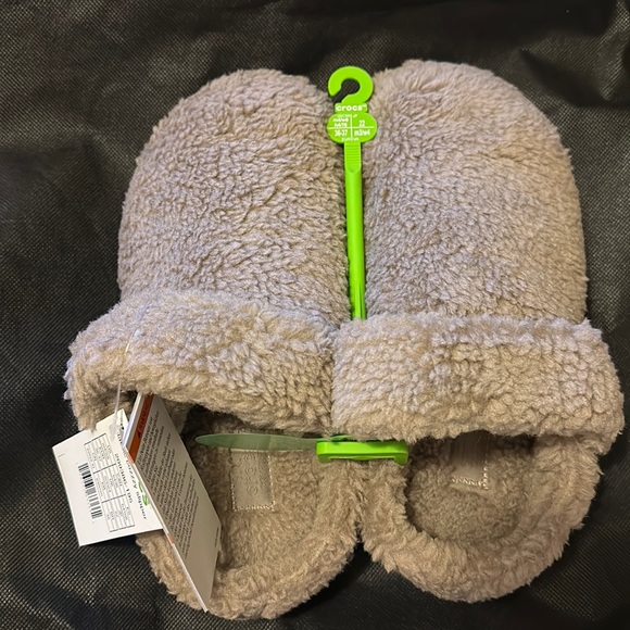 CROCS Shoes - BRAND NEW CROCS SLIPPERS